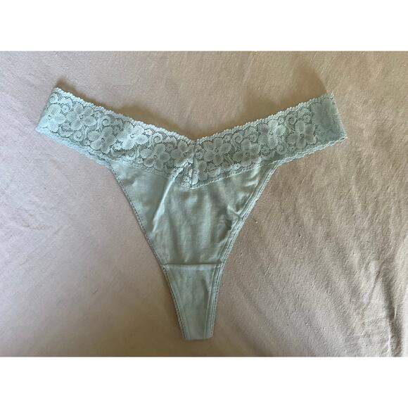 NoS Maidenform Bodymates M 7 Blue Lace Thong String Bikini Panties Underwear - Picture 1 of 4